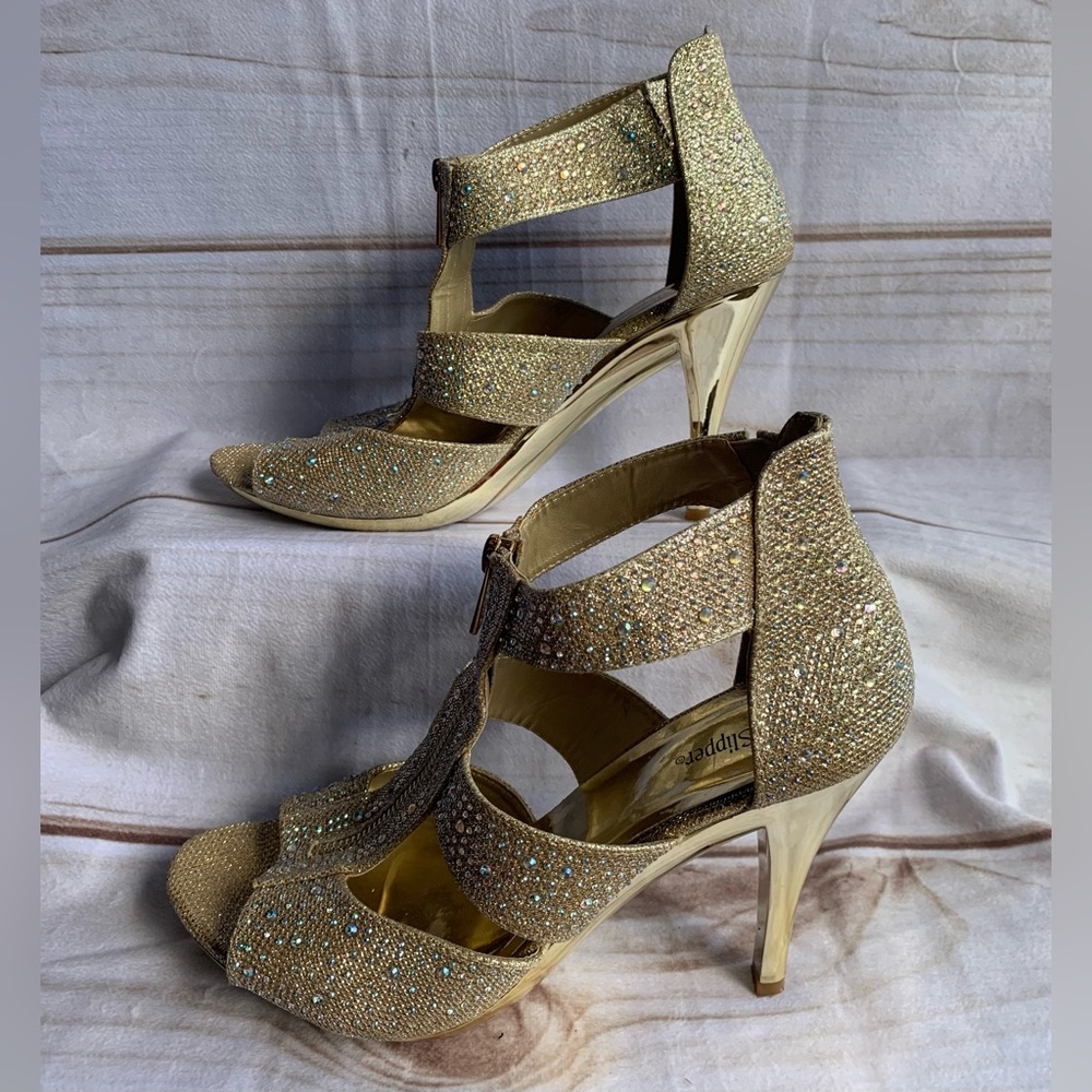 Silver Slipper Gold Heels Size 10W